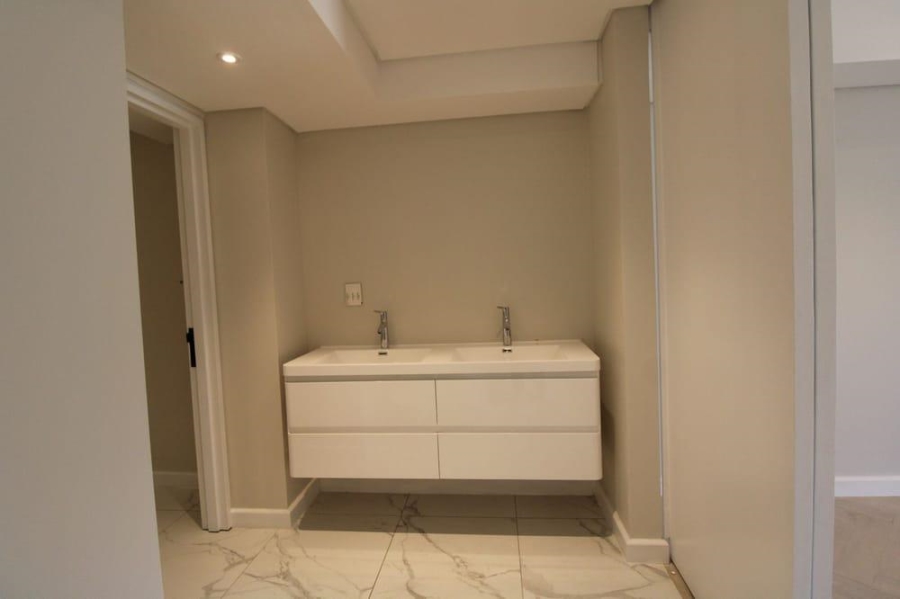 4 Bedroom Property for Sale in Camps Bay Western Cape